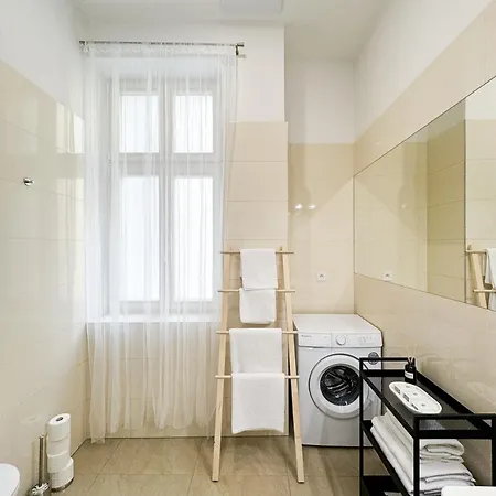 Turnkey I Wenceslas Square Apartments Prague Room photo