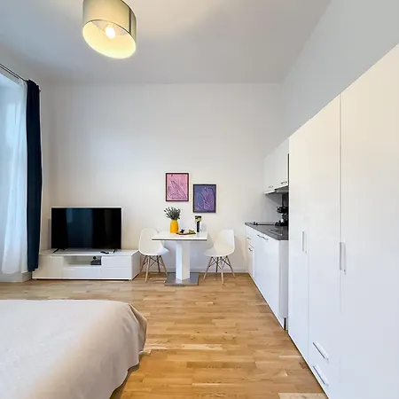 Turnkey I Wenceslas Square Apartments Prague Exterior photo