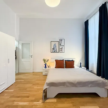 Turnkey I Wenceslas Square Apartments Prague Exterior photo